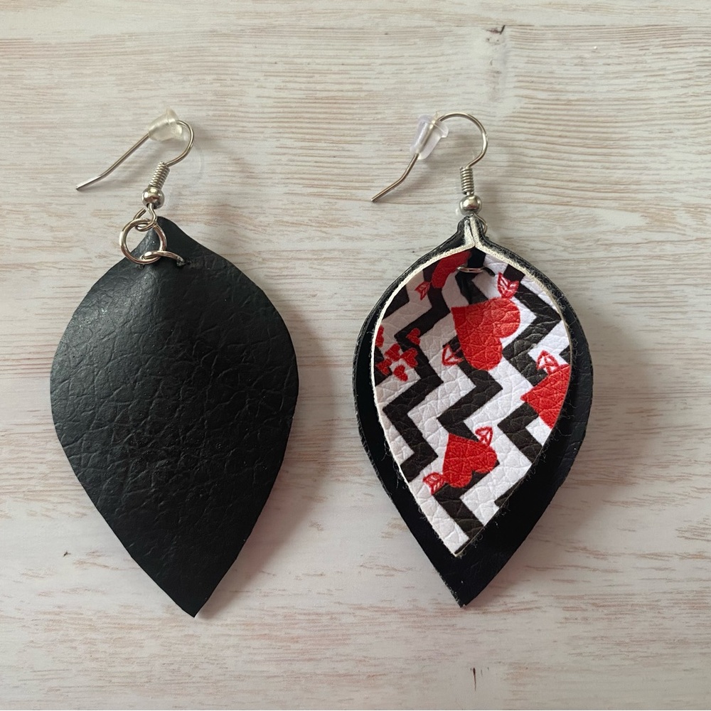 Heart earring - Picture 5 of 6